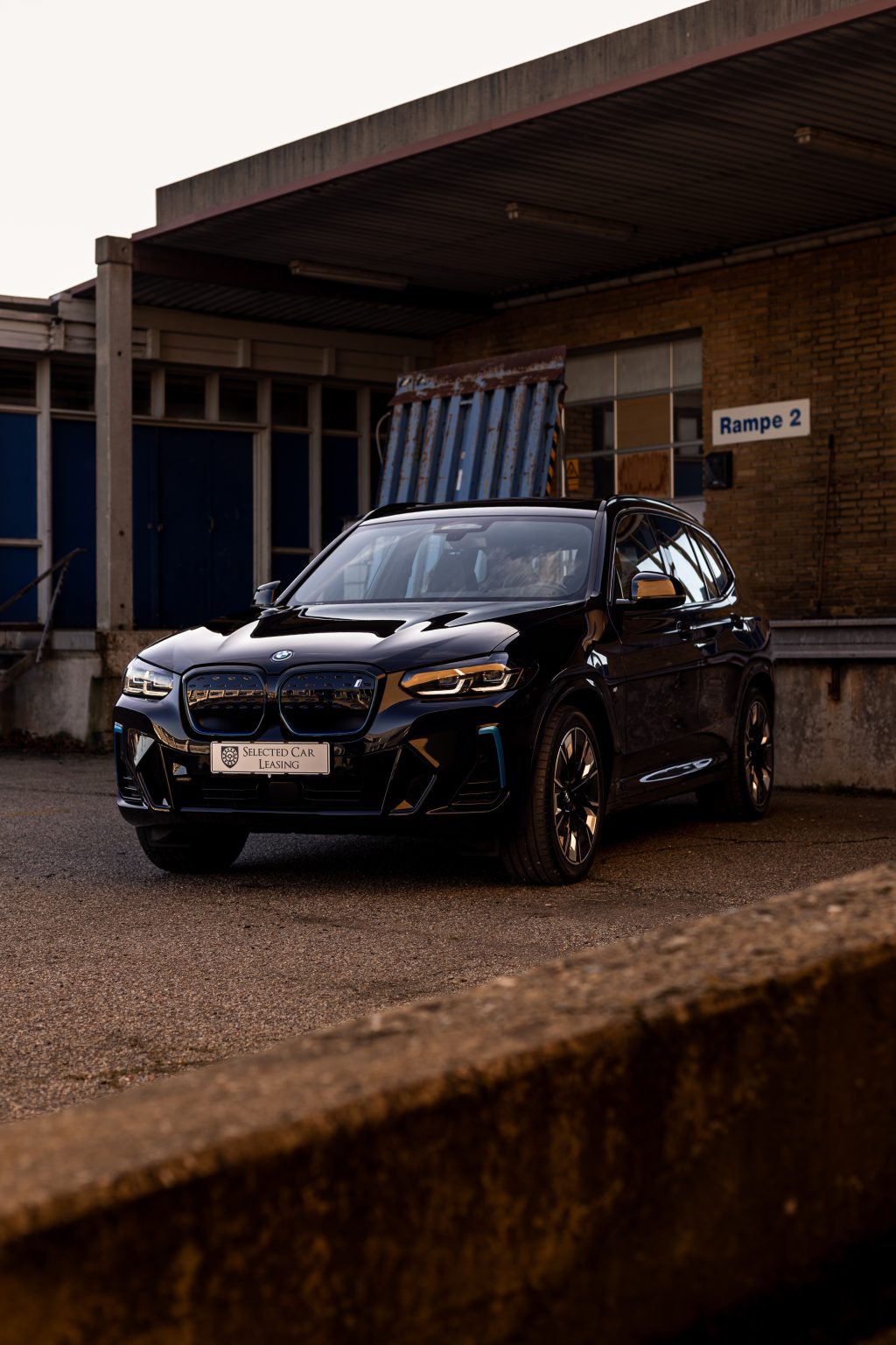 BMW iX3