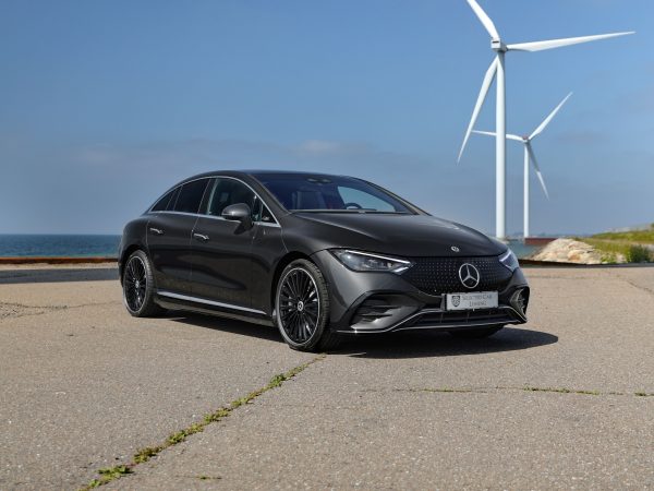 Mercedes EQE